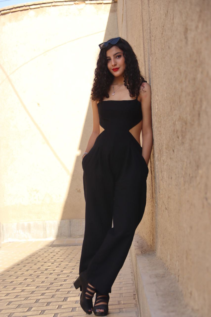 نرگس شمسیان